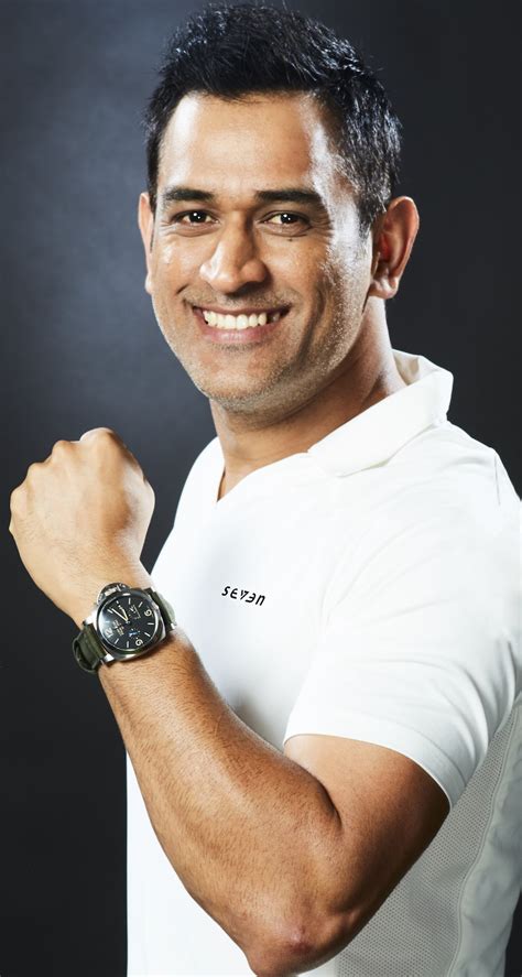 ms dhoni panerais